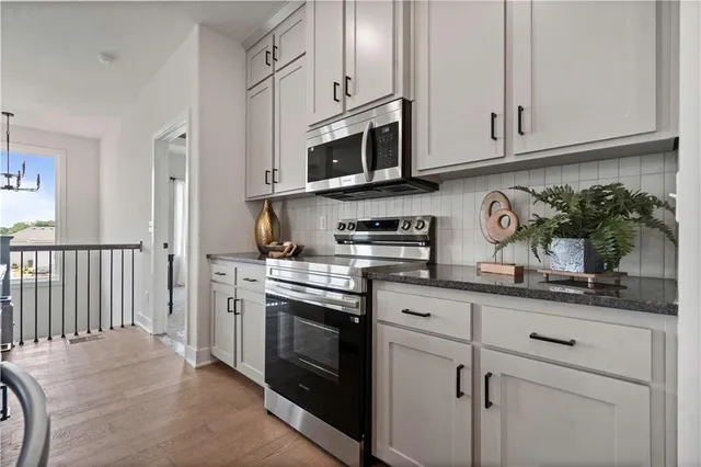 $569,900 | 27603 East 128th Court, Lee's Summit, MO 64086