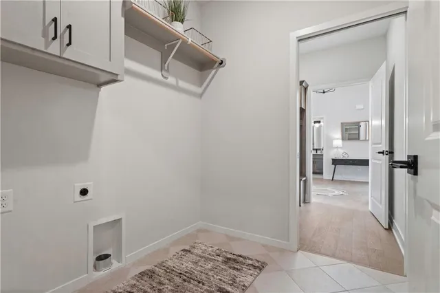 $569,900 | 27603 East 128th Court, Lee's Summit, MO 64086