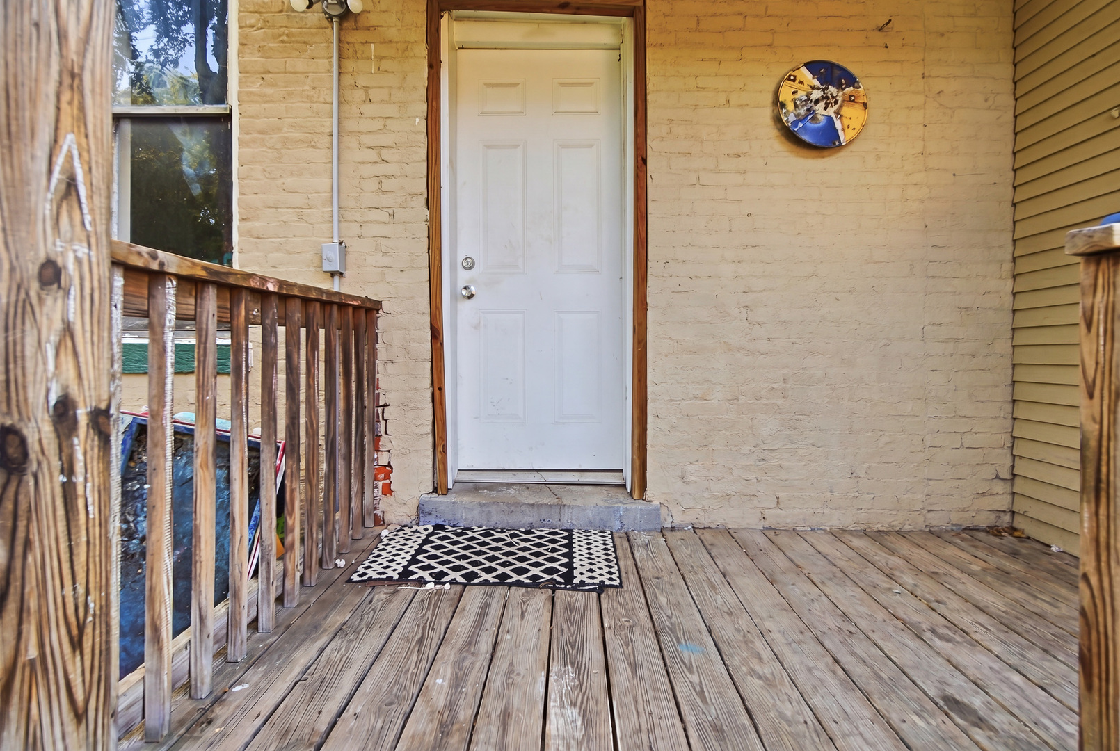 305 Monroe Avenue Dixon, IL 61021 - Photo 12 of 36 a view of a door of a house