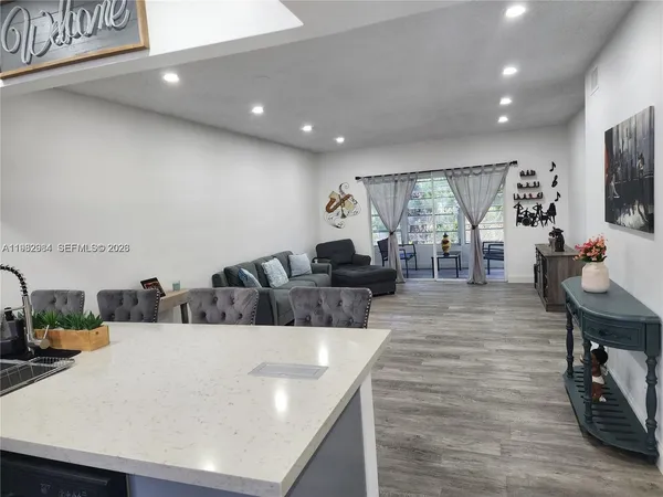 $195,000 | 7605 Northwest 4th Place, Unit 206, Margate, FL 33063