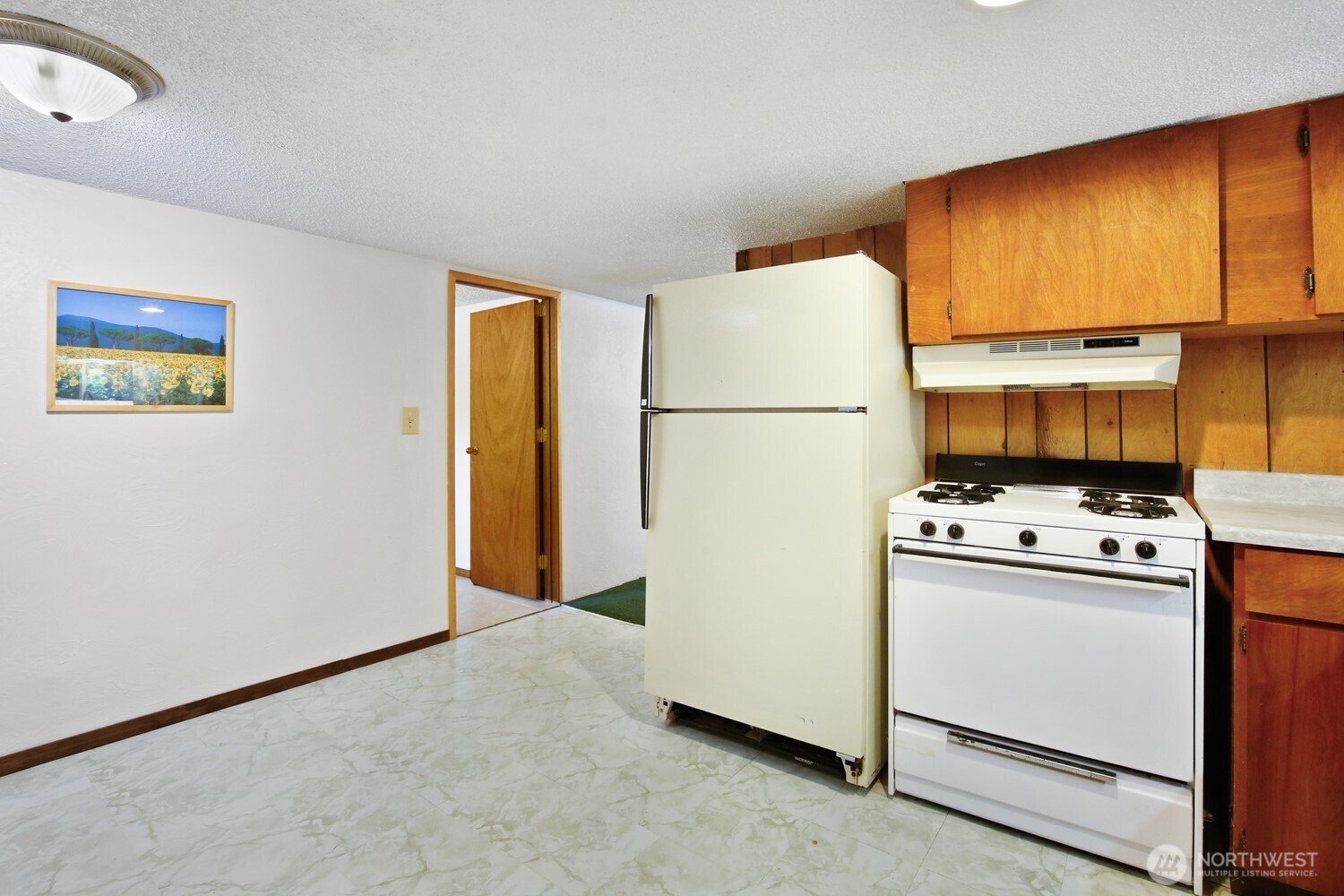 2670 Southeast Bielmeier Road Port Orchard, WA 98367 - Photo 20 of 39 a view of kitchen with washer and dryer