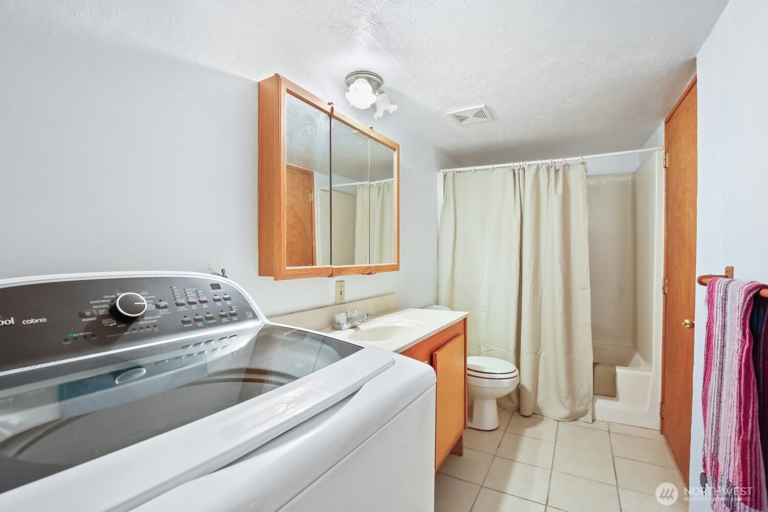2670 Southeast Bielmeier Road Port Orchard, WA 98367 - Photo 24 of 39 a utility room with dryer and washer