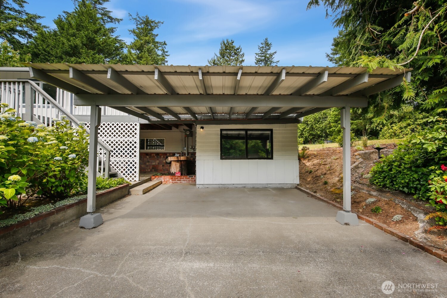 2670 Southeast Bielmeier Road Port Orchard, WA 98367 - Photo 33 of 39 a view of a garage