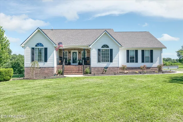 $479,995 | 1036 Circle Drive, Jamestown, TN 38556
