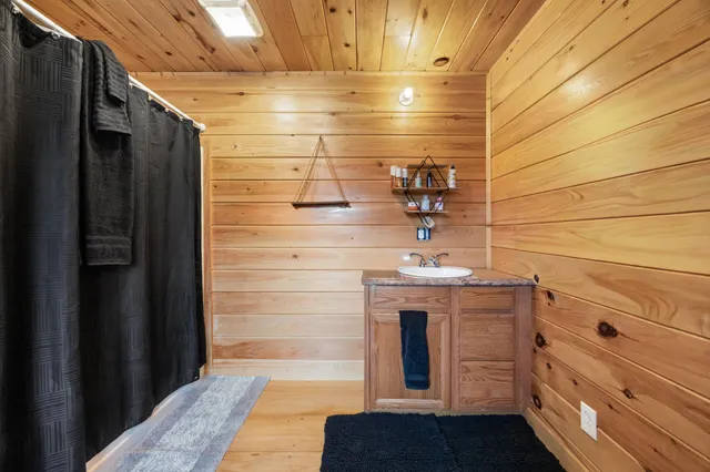 $350,000 | 307 Lebanon Road, Winterport, ME 04496