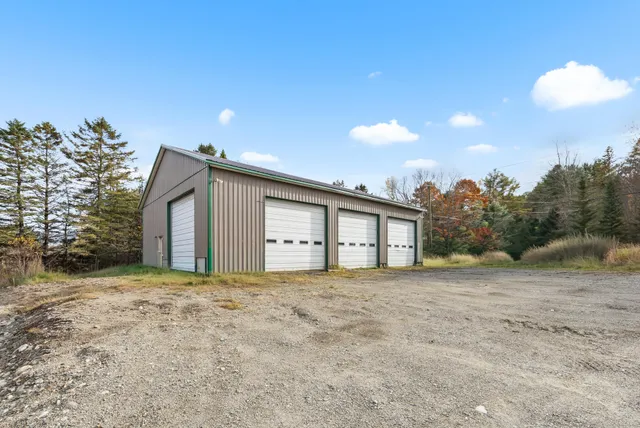 $350,000 | 307 Lebanon Road, Winterport, ME 04496