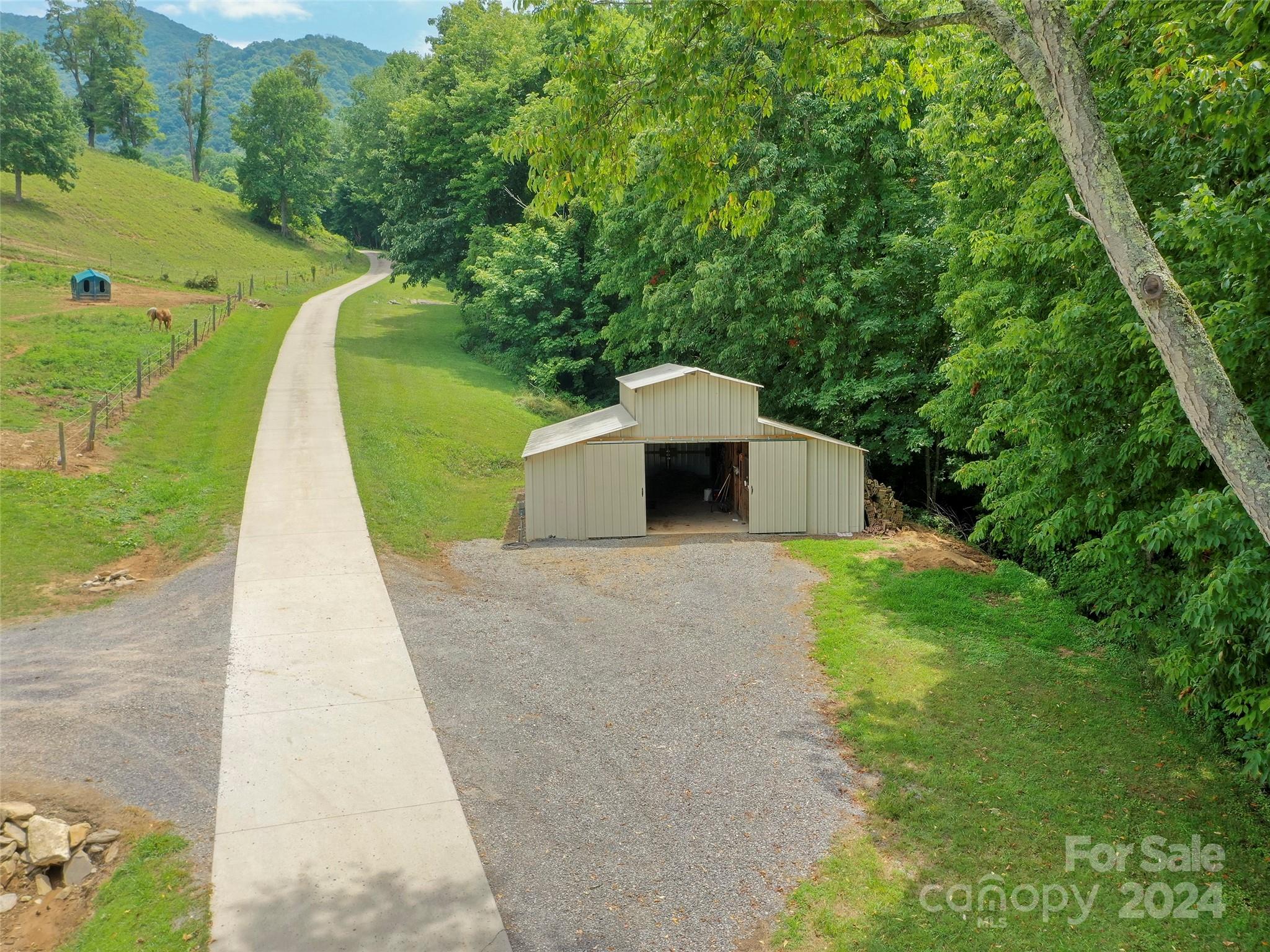 317 Camp Branch Road Clyde, NC 28721 - Photo 25 of 47 Gallery Image 25