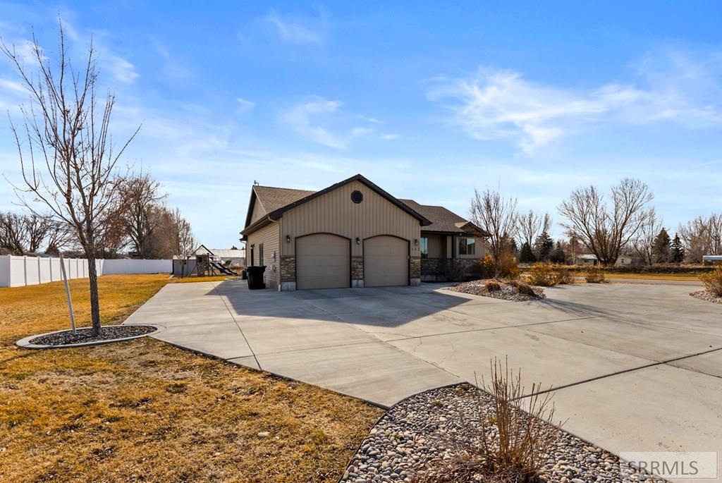 303 Park Avenue Firth, ID 83236 - Photo 38 of 50