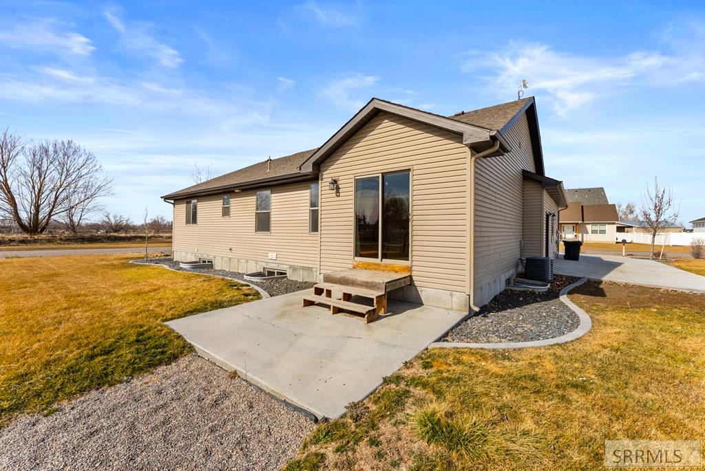 303 Park Avenue Firth, ID 83236 - Photo 41 of 50