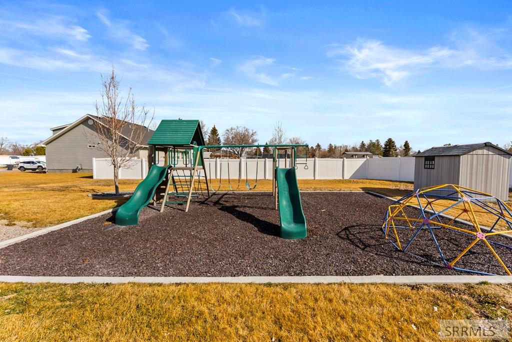 303 Park Avenue Firth, ID 83236 - Photo 42 of 50