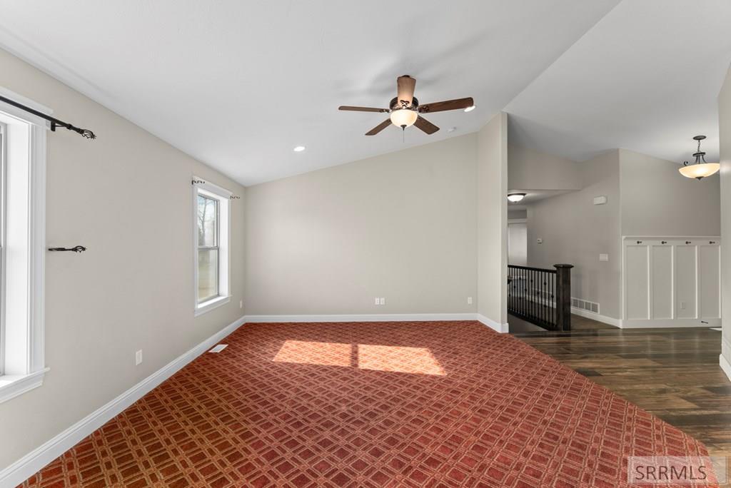 303 Park Avenue Firth, ID 83236 - Photo 8 of 50