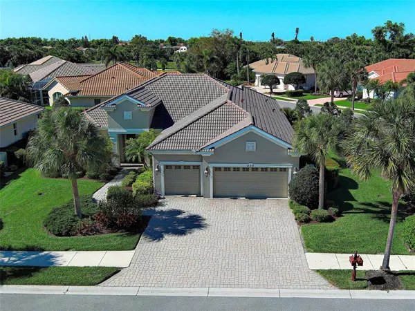 $675,000 | 488 Arborview Lane, Venice, FL 34292