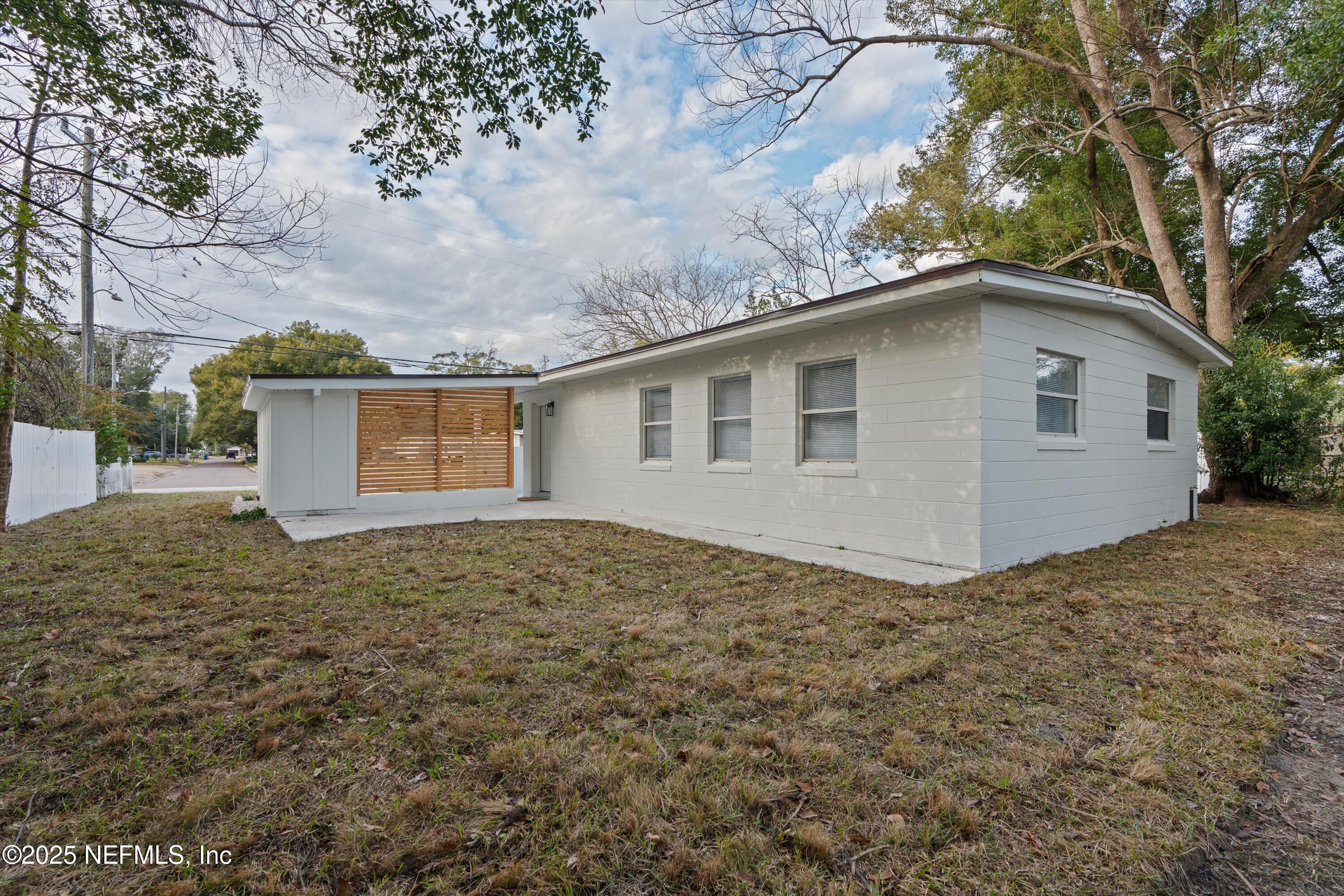 6844 Camelot Road Jacksonville, FL 32211 - Photo 21 of 23 Backyard