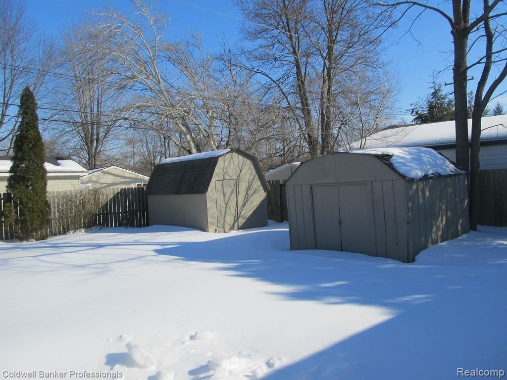 14119 Hannan Road Romulus, MI 48174 - Photo 19 of 19 Sheds in yard.jpg
