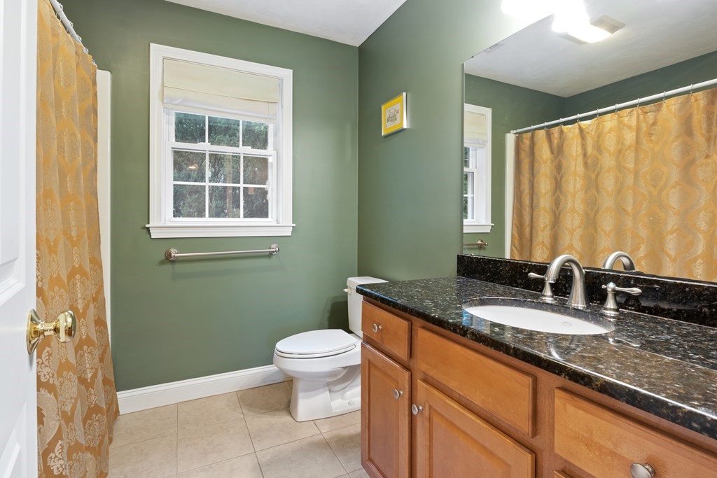 73 Hawthorne Road Waltham, MA 02451 - Photo 19 of 40 Gallery Image 19