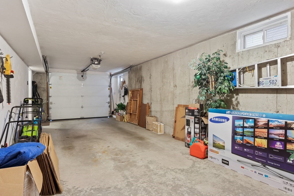 73 Hawthorne Road Waltham, MA 02451 - Photo 31 of 40 Gallery Image 31