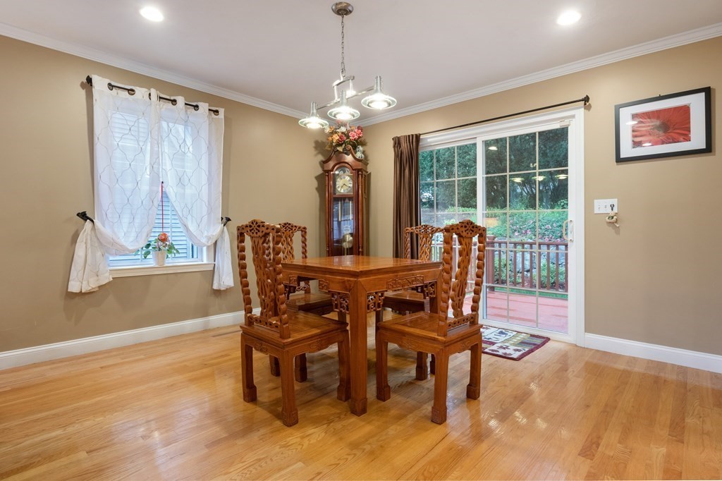 73 Hawthorne Road Waltham, MA 02451 - Photo 6 of 40 Gallery Image 6