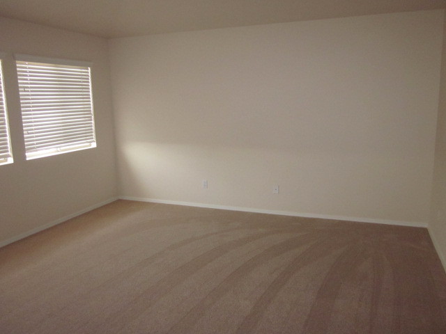 3808 East Diamond Road Gilbert, AZ 85297 - Photo 11 of 31 Master Bedroom View 2