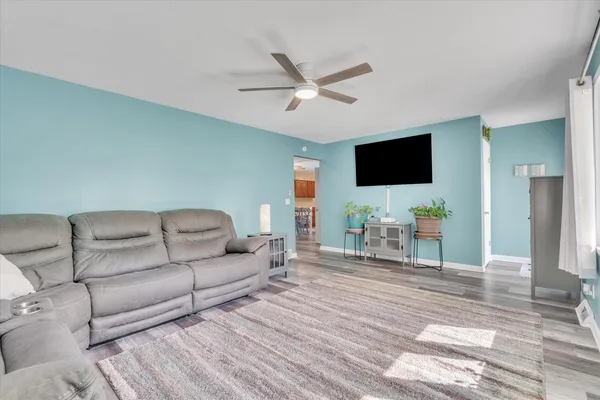 $240,000 | 1135 North 11th Street, Clinton, IA 52732