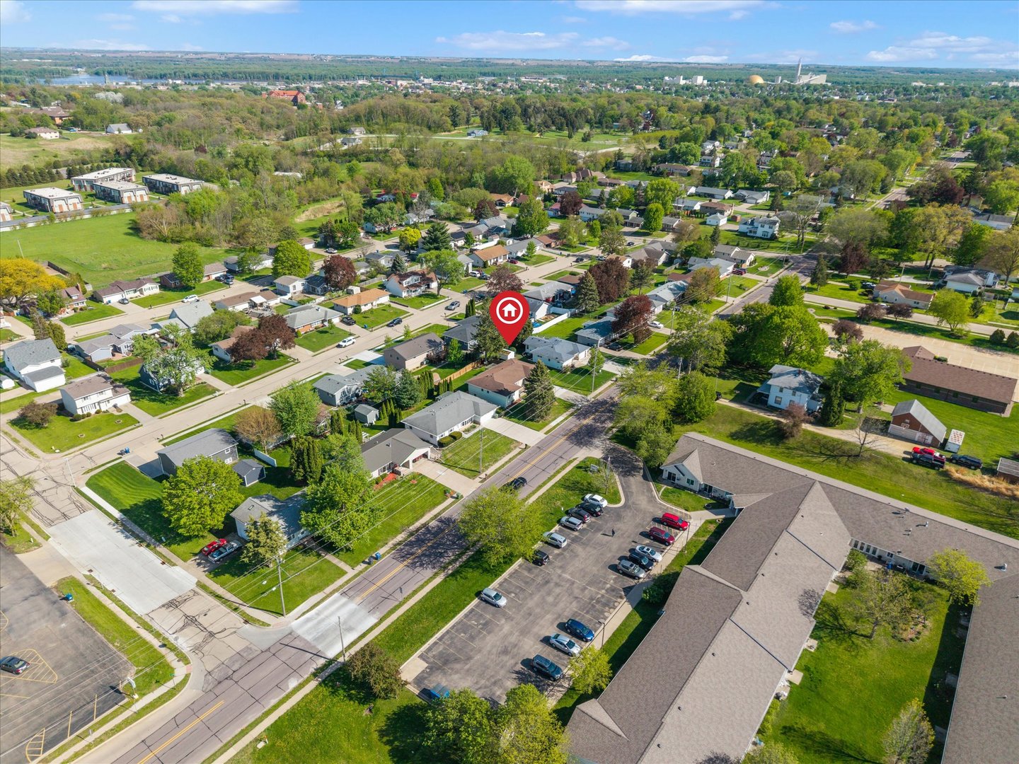 1135 North 11th Street Clinton, IA 52732 - Photo 4 of 44