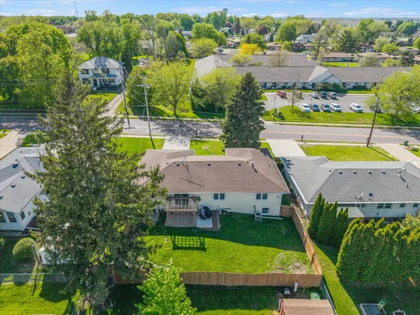 $240,000 | 1135 North 11th Street, Clinton, IA 52732