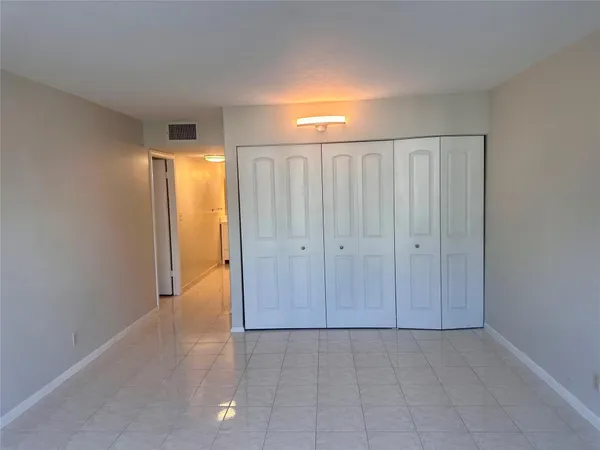 $3,500 | 1149 Hillsboro Mile, Unit 309, Hillsboro Beach, FL 33064