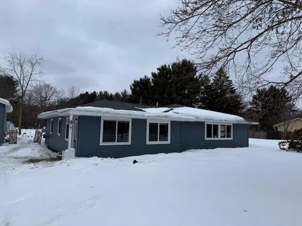 $299,000 | 495 South Maple Island Road, Muskegon, MI 49442