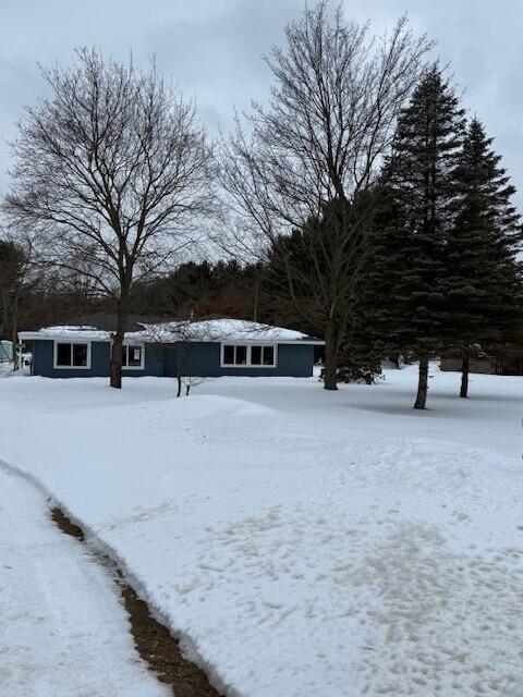 495 South Maple Island Road Muskegon, MI 49442 - Photo 13 of 38 39