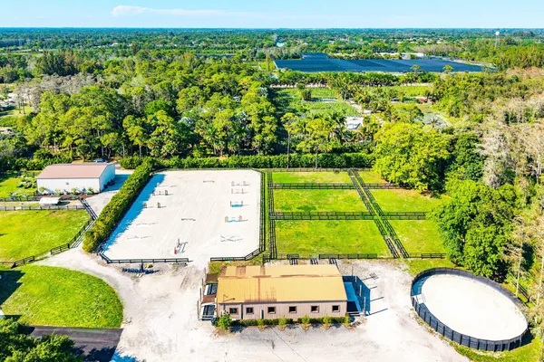 $1,000 | 6149 Park Lane East, Unit BARNS STUDIOS), Lake Worth, FL 33449