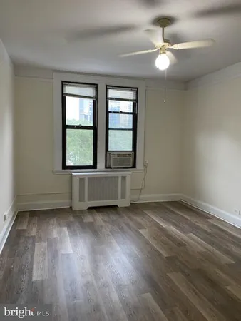 $1,825 | 2031 Locust Street, Unit 405, Philadelphia, PA 19103