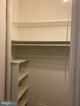 $1,825 | 2031 Locust Street, Unit 405, Philadelphia, PA 19103