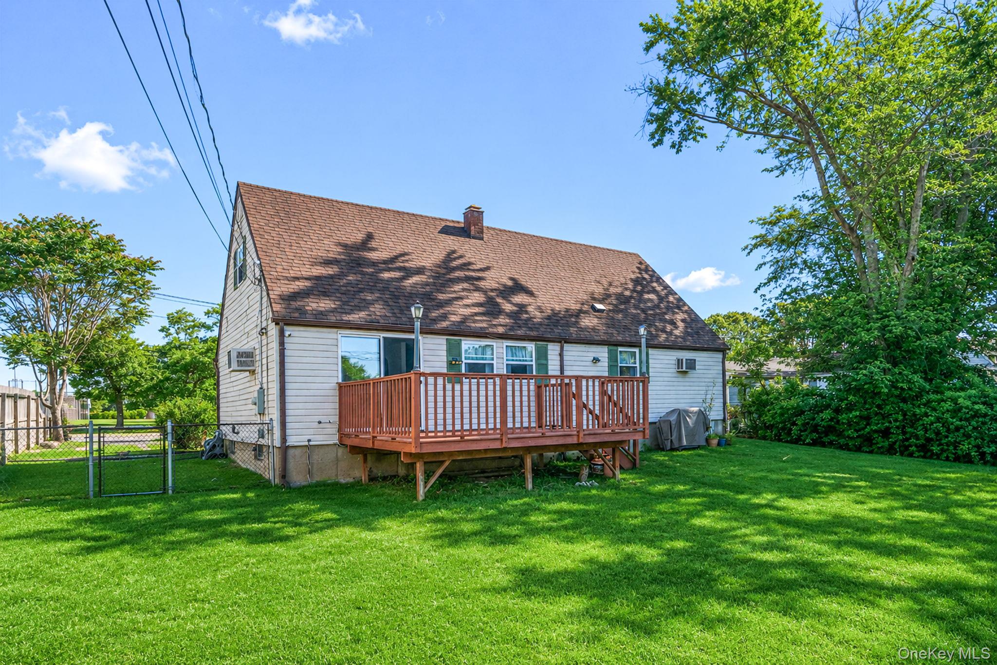 454 Hawkins Road Selden, NY 11784 - Photo 37 of 37