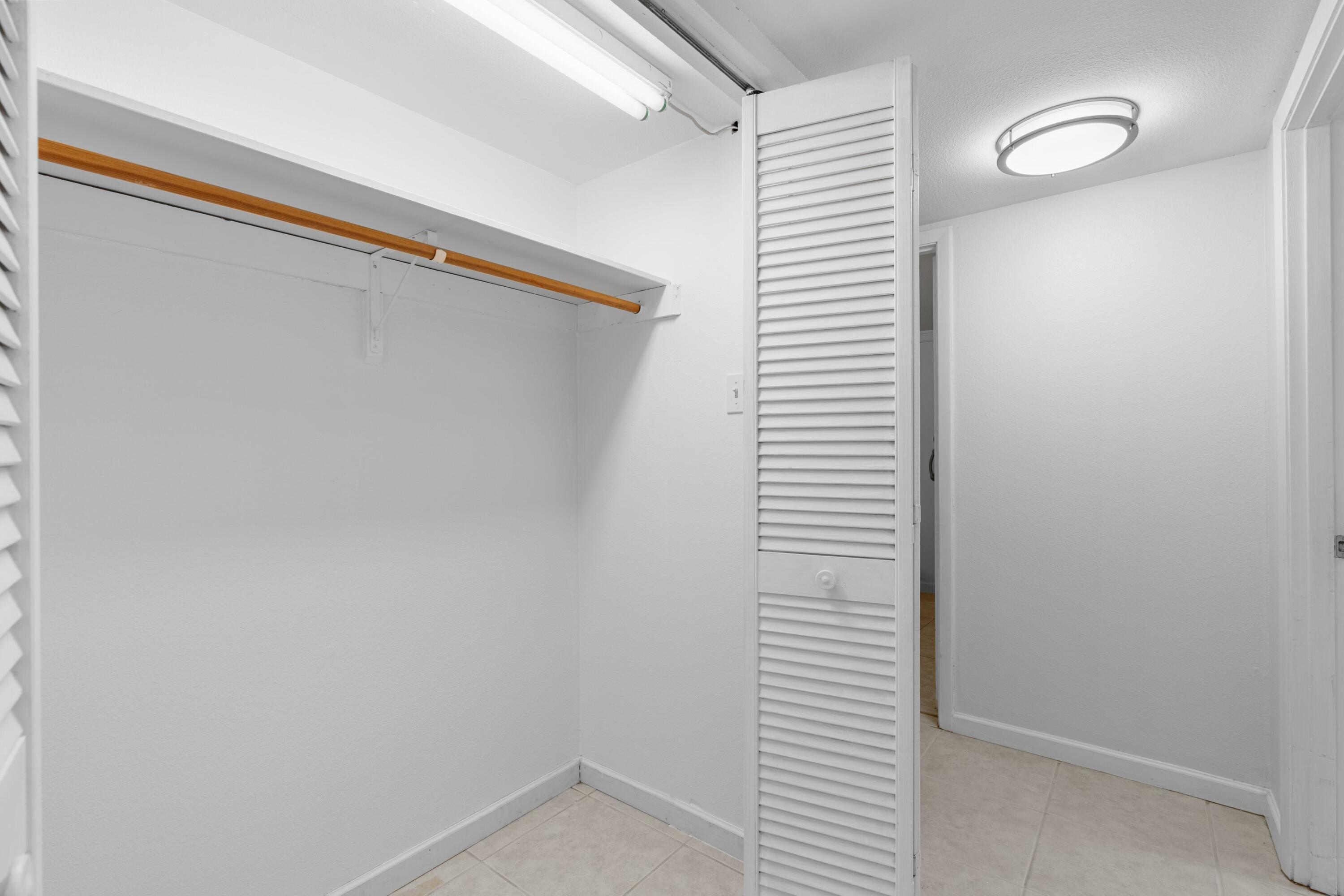 10693 North Military Trail, Unit 7 Palm Beach Gardens, FL 33410 - Photo 20 of 28 a view of a small space