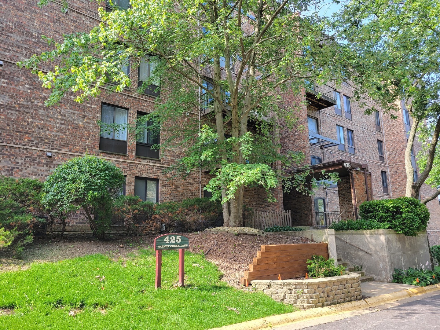 425 Walnut Creek Road, Unit 1304 Lisle, IL 60532 - Photo 1 of 26