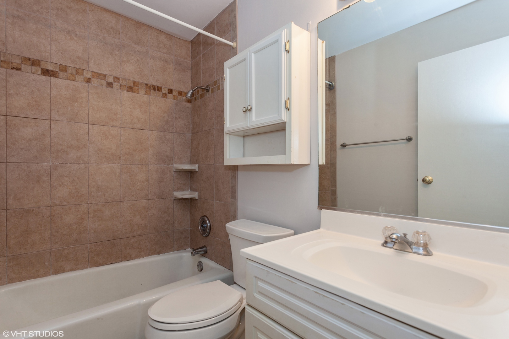 425 Walnut Creek Road, Unit 1304 Lisle, IL 60532 - Photo 11 of 26