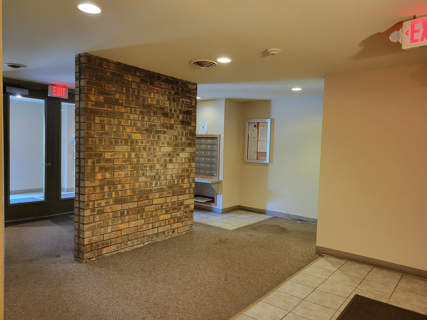 425 Walnut Creek Road, Unit 1304 Lisle, IL 60532 - Photo 3 of 26