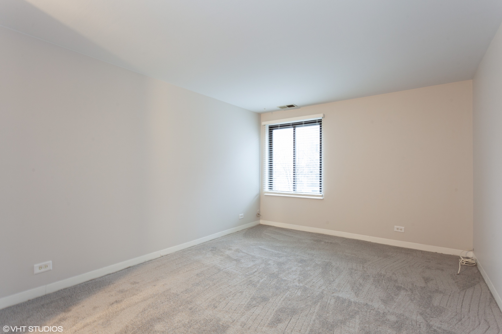 425 Walnut Creek Road, Unit 1304 Lisle, IL 60532 - Photo 10 of 26