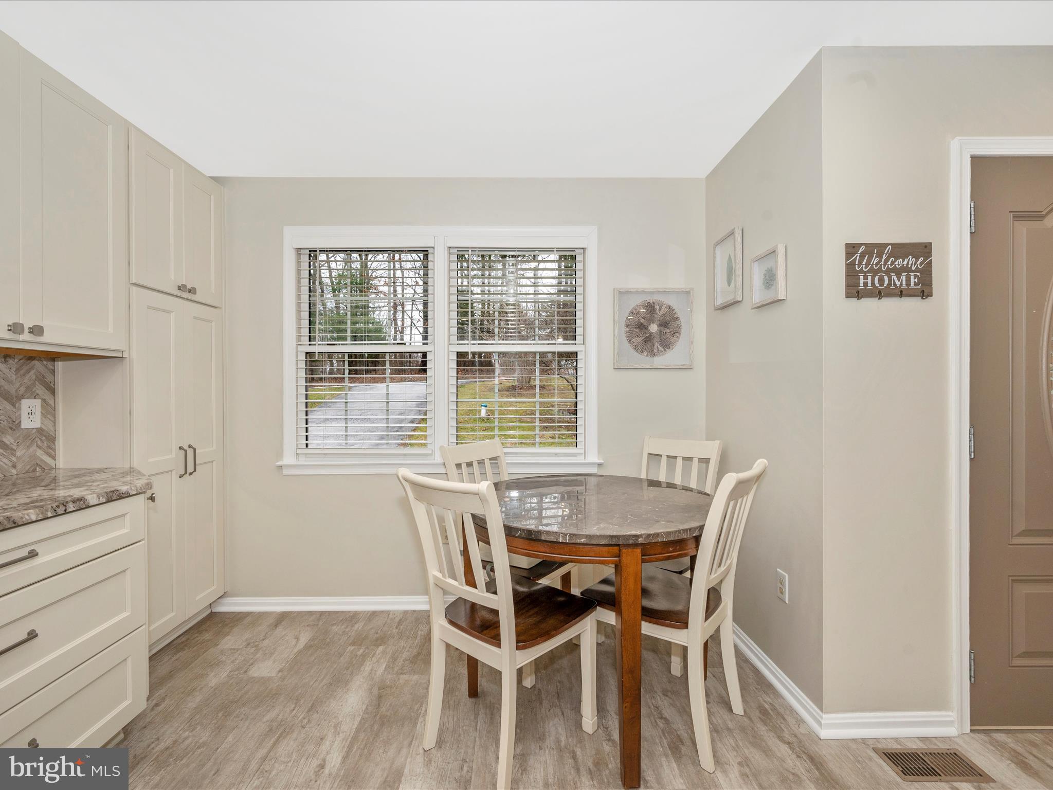 3905 Buffalo Road New Windsor, MD 21776 - Photo 8 of 53 Dining Area