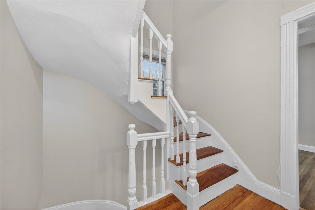 32 Cushman Road Boston, MA 02135 - Photo 16 of 35