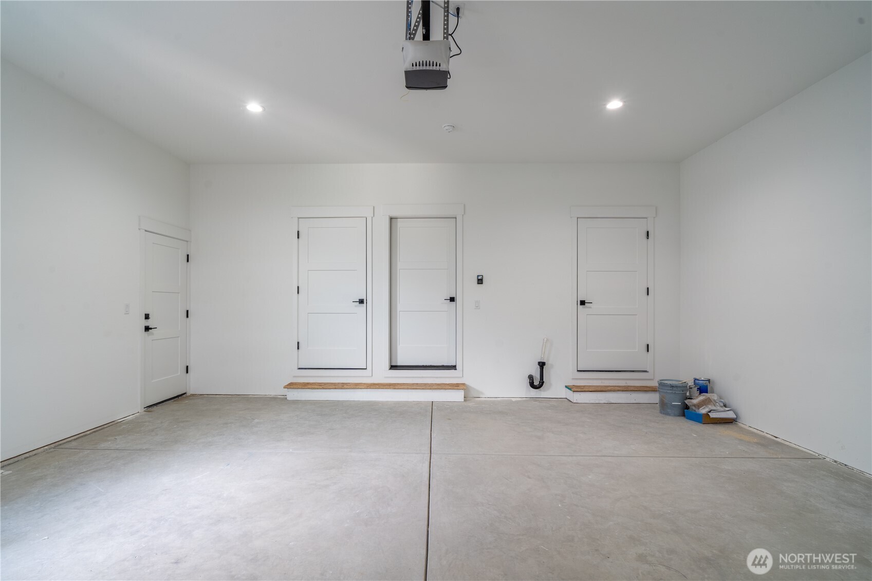 201 Bridgeview Drive Vantage, WA 98950 - Photo 32 of 40 a view of an empty room