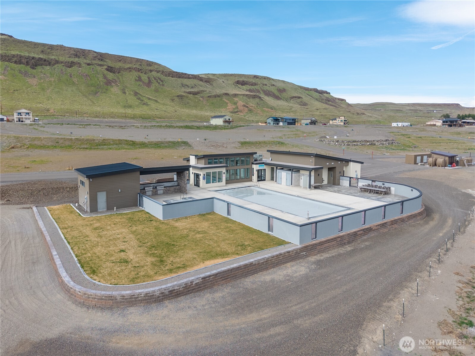 201 Bridgeview Drive Vantage, WA 98950 - Photo 39 of 40 an aerial view of residential house with ocean view