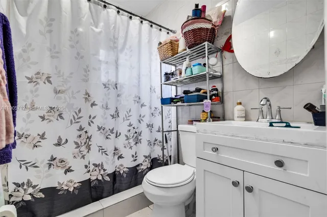 a car parked in front of a house