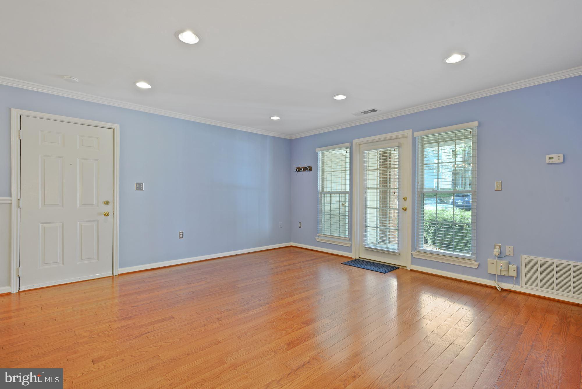 20952 Timber Ridge Terrace, Unit 101 Ashburn, VA 20147 - Photo 12 of 28 Gallery Image 12