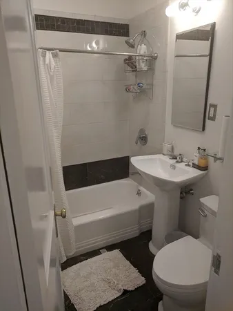 $3,950 | 33 Westbourne Terrace, Unit 3, Brookline, MA 02446