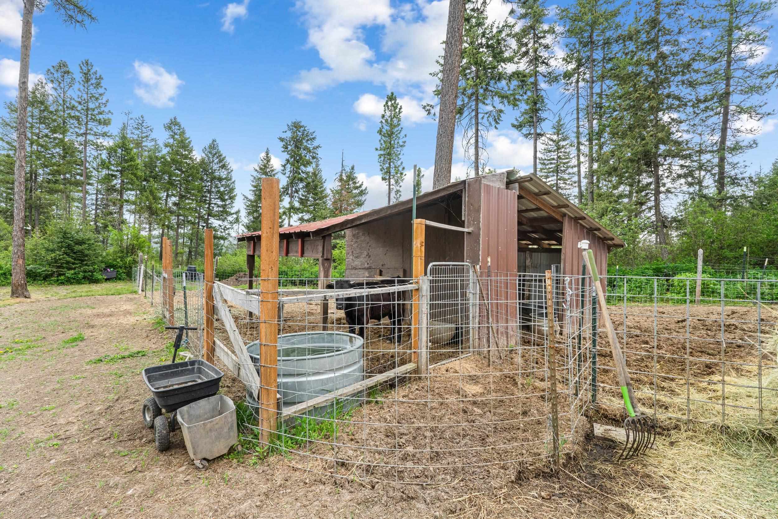 4045 Deer Creek Road Valley, WA 99181 - Photo 19 of 44