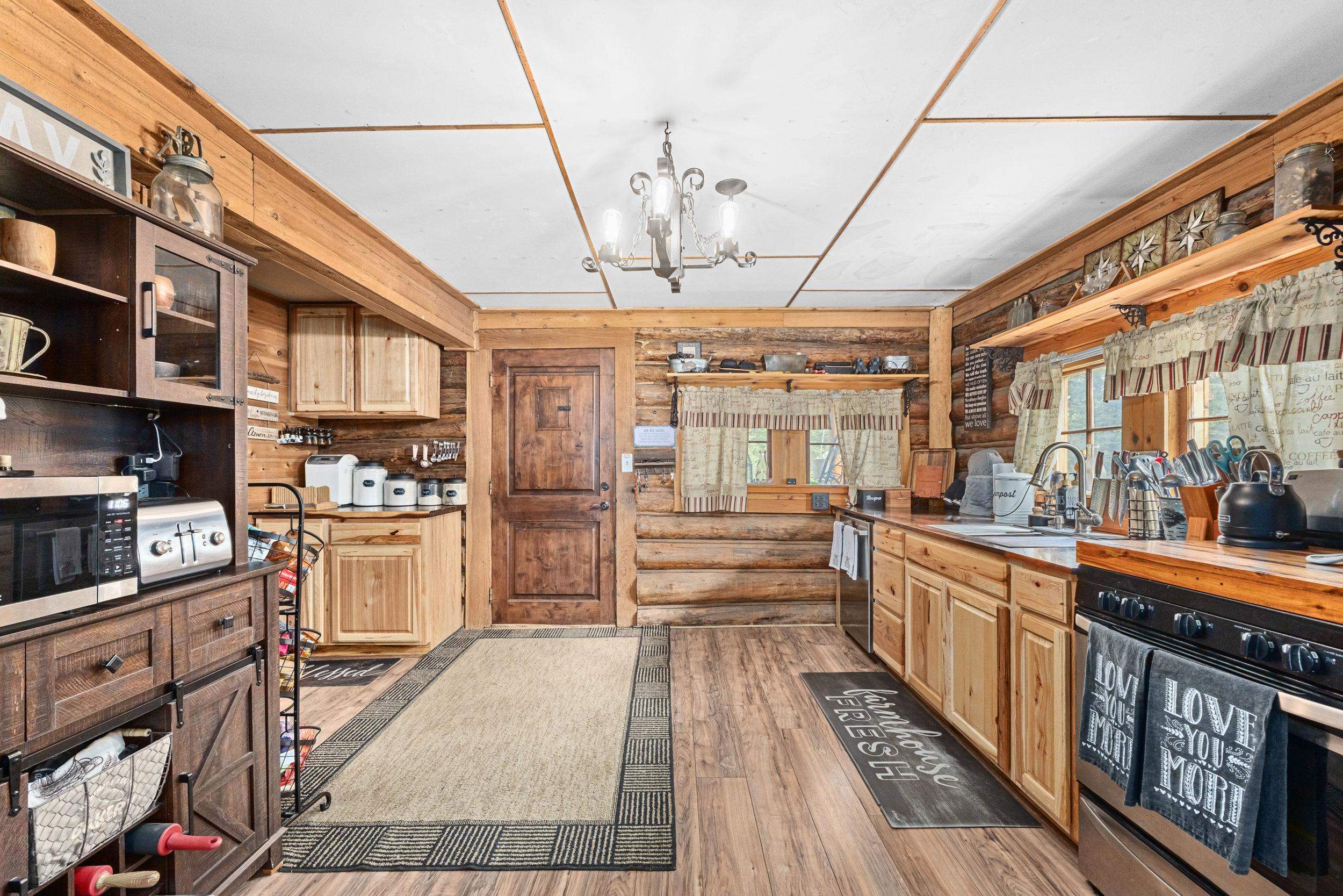 4045 Deer Creek Road Valley, WA 99181 - Photo 6 of 44
