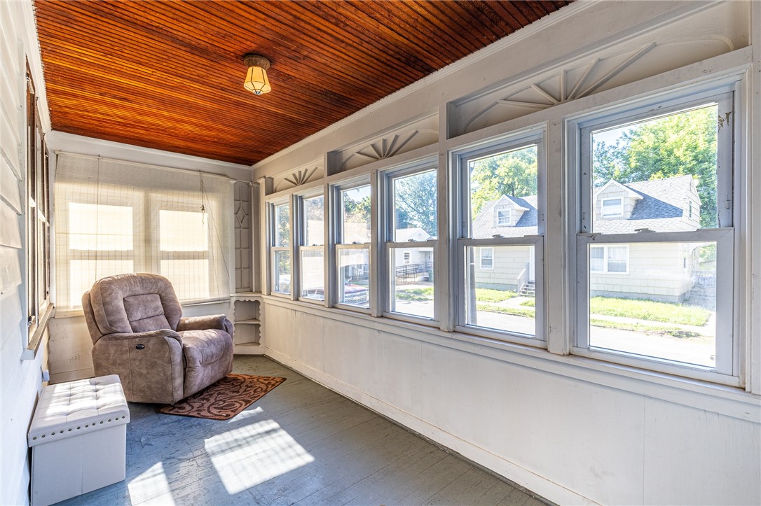 53 Warsaw Street Rochester, NY 14621 - Photo 6 of 40