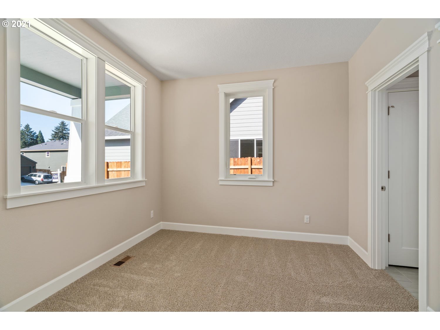 18550 Tryon Way Gladstone, OR 97027 - Photo 12 of 21 Gallery Image 12