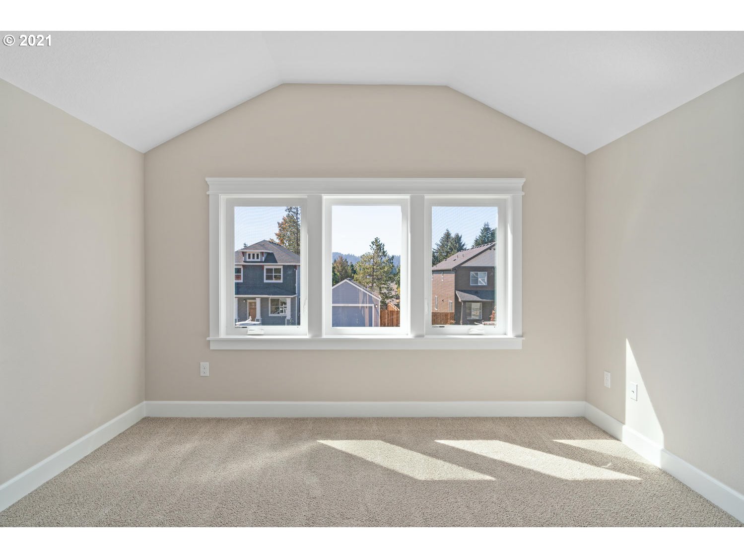 18550 Tryon Way Gladstone, OR 97027 - Photo 16 of 21 Gallery Image 16
