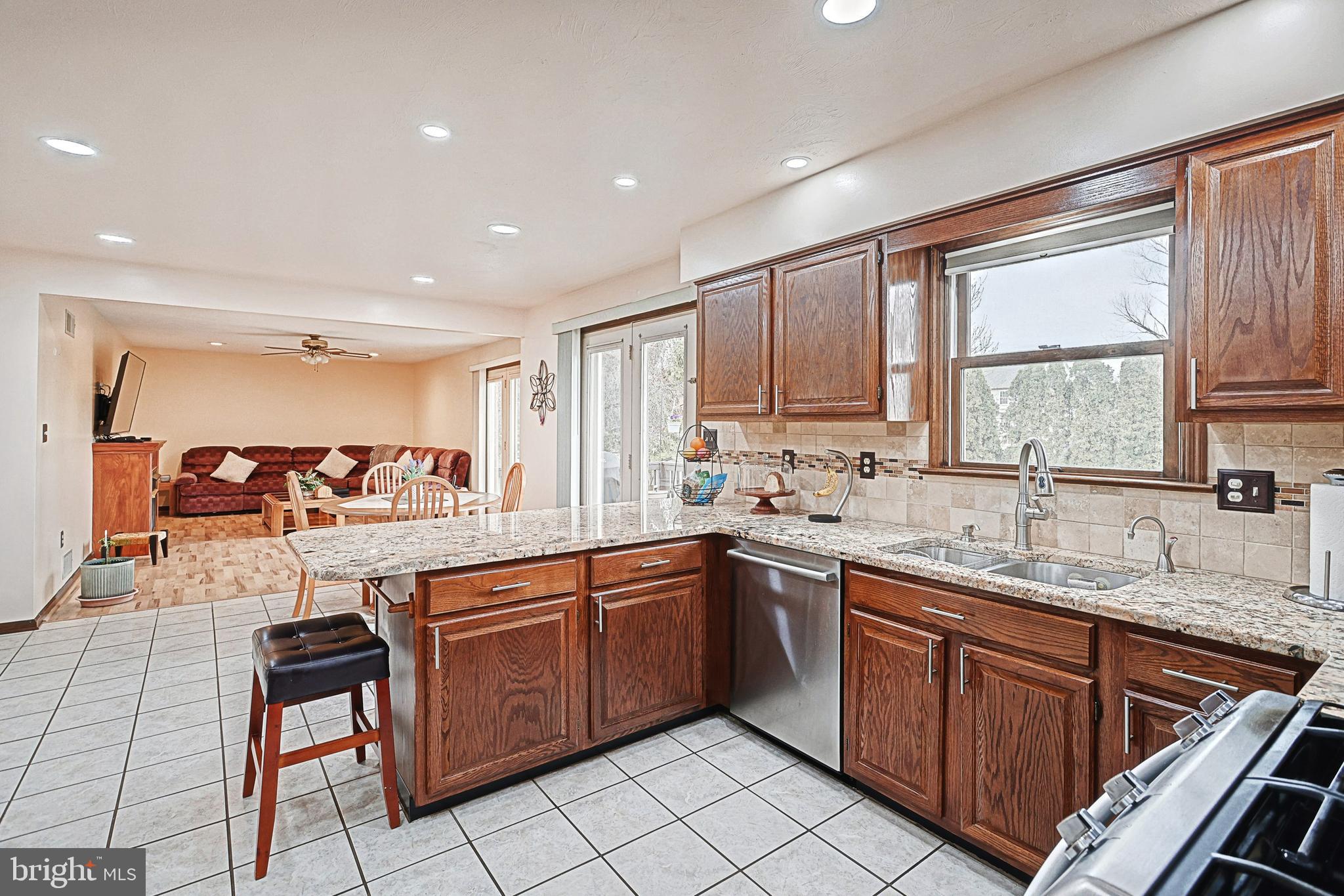 2777 Ridings Way York, PA 17408 - Photo 14 of 43 Gallery Image 14